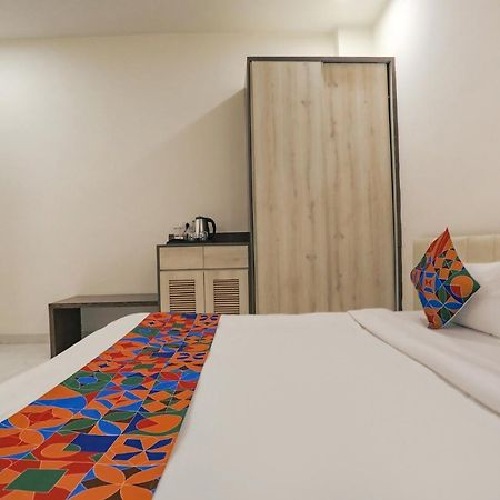 Fabhotel Ab Inn Huda City Center Gurgaon Exteriör bild