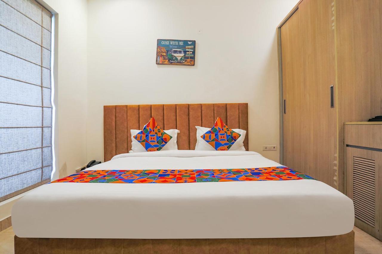 Fabhotel Ab Inn Huda City Center Gurgaon Exteriör bild
